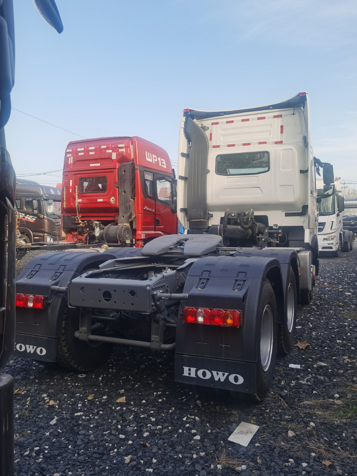 SINOTRUCK HOWO - Trattore stradale: foto 5 SINOTRUCK HOWO - Trattore stradale: foto 5