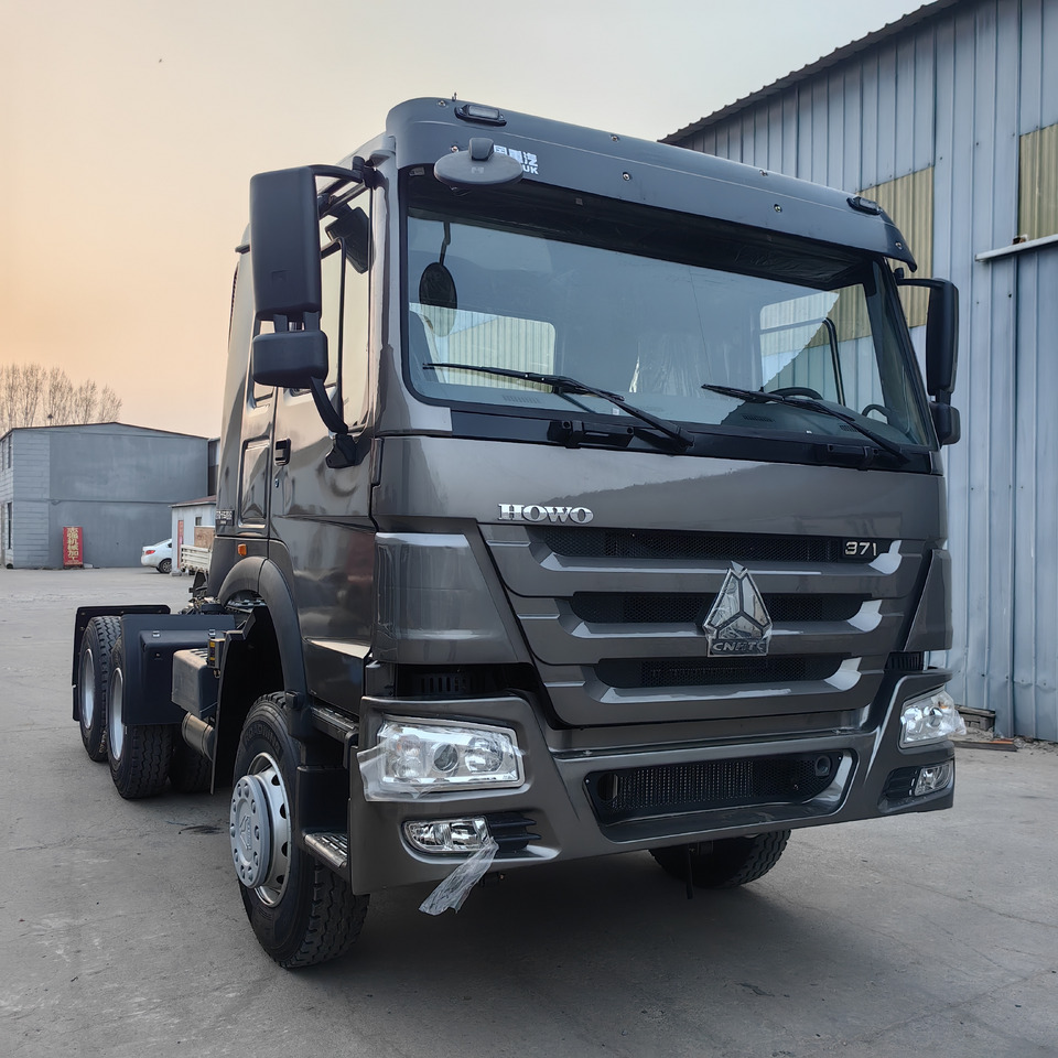 SINOTRUCK HOWO - Trattore stradale: foto 3 SINOTRUCK HOWO - Trattore stradale: foto 3