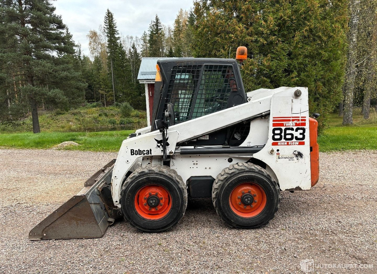 Bobcat 863, 2001, 2.7 l, 5120h, Askola - Minipala: foto 2 Bobcat 863, 2001, 2.7 l, 5120h, Askola - Minipala: foto 2