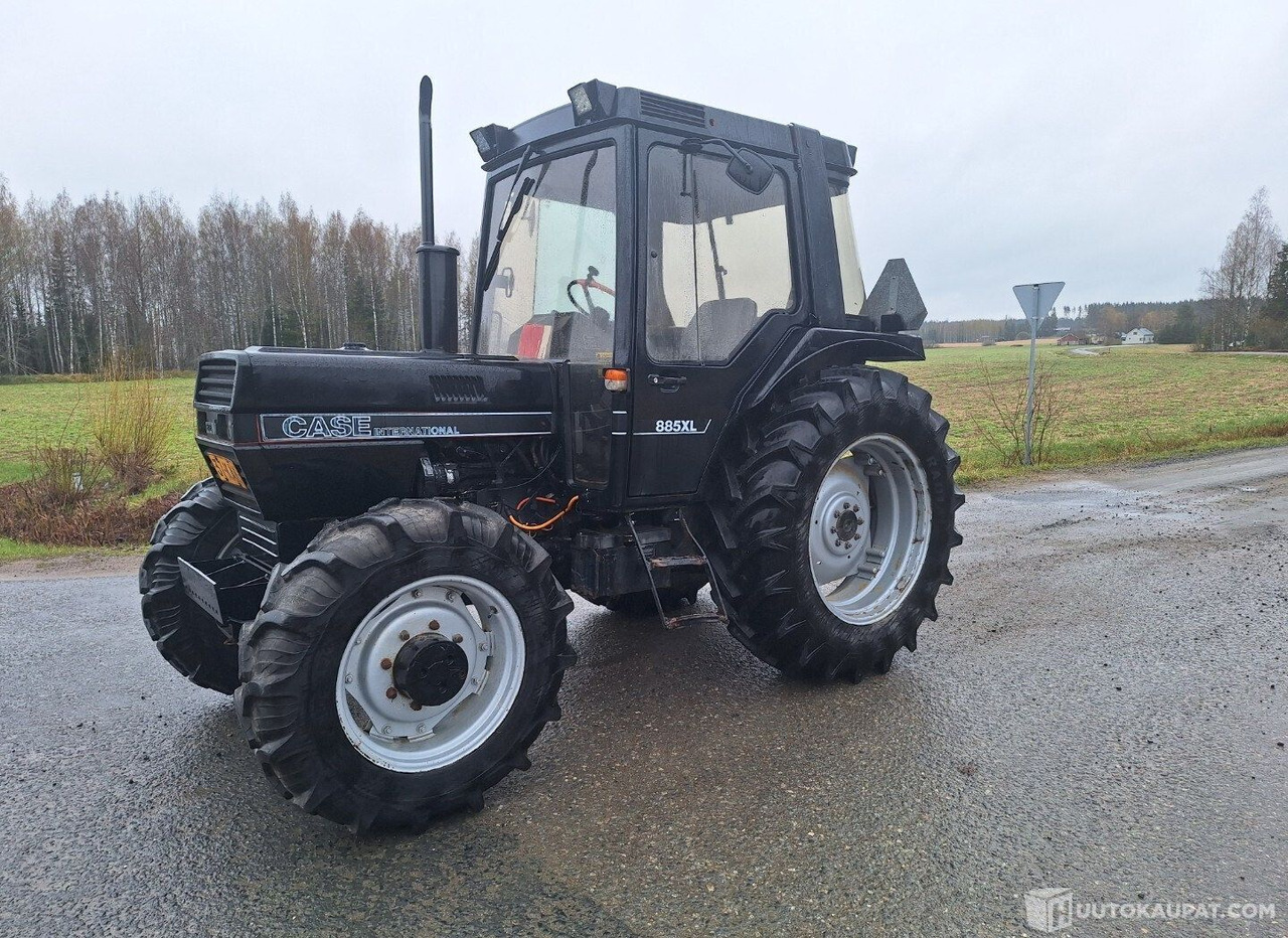 Case IH 885XL, 1988, 4.4 l, Diesel, 7 900 h Traktori, Akaa - Macchina agricola: foto 1 Case IH 885XL, 1988, 4.4 l, Diesel, 7 900 h Traktori, Akaa - Macchina agricola: foto 1