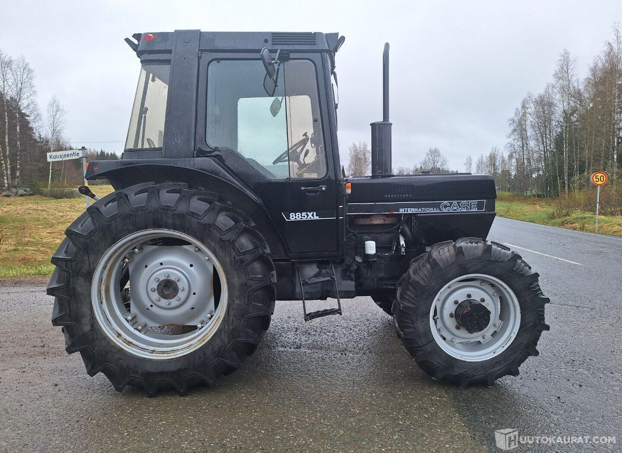 Case IH 885XL, 1988, 4.4 l, Diesel, 7 900 h Traktori, Akaa - Macchina agricola: foto 4 Case IH 885XL, 1988, 4.4 l, Diesel, 7 900 h Traktori, Akaa - Macchina agricola: foto 4