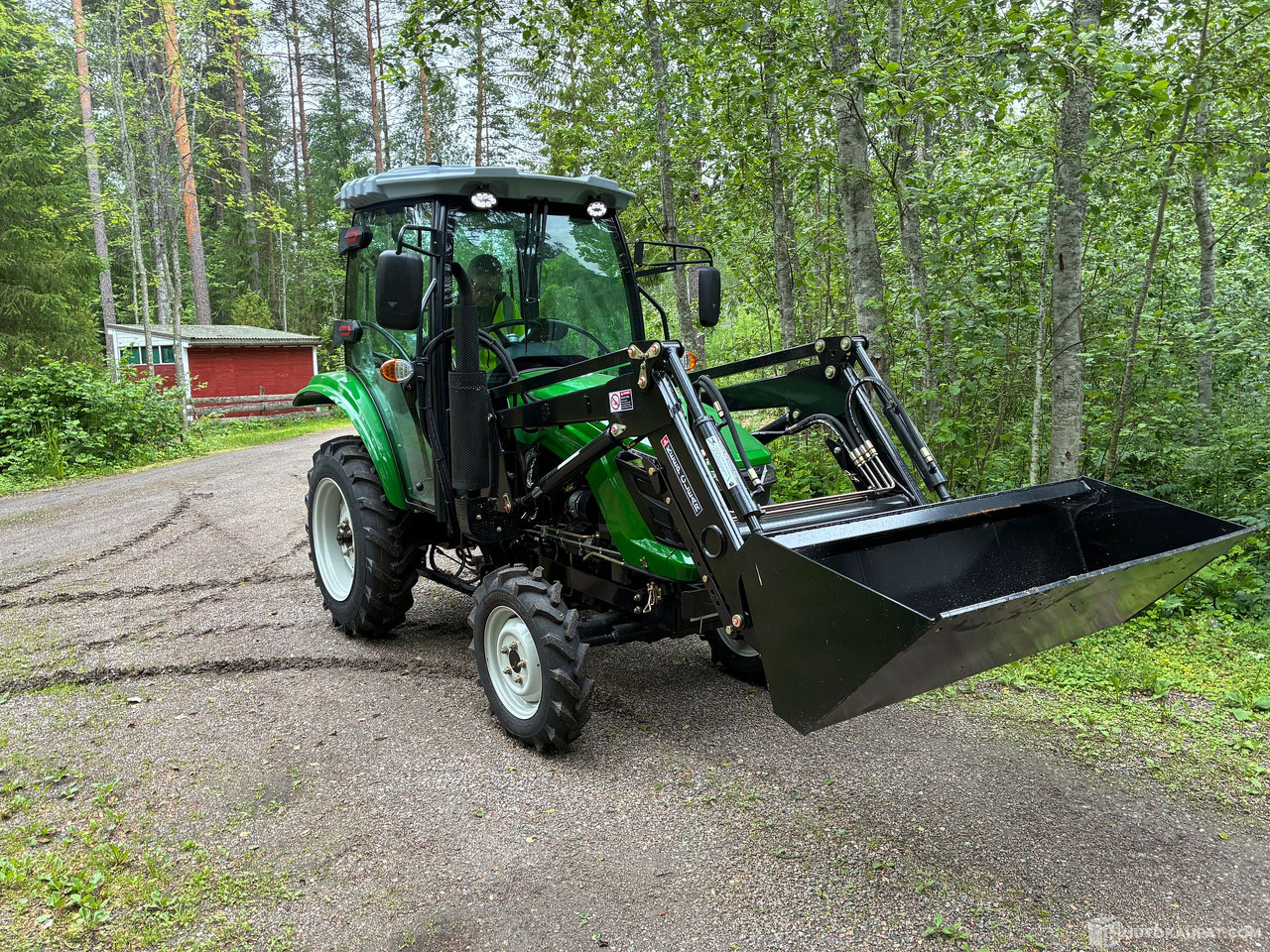 Muu merkki QL 504, 2024 Traktori + Etukuormaaja, Lahti - Macchina agricola: foto 1 Muu merkki QL 504, 2024 Traktori + Etukuormaaja, Lahti - Macchina agricola: foto 1