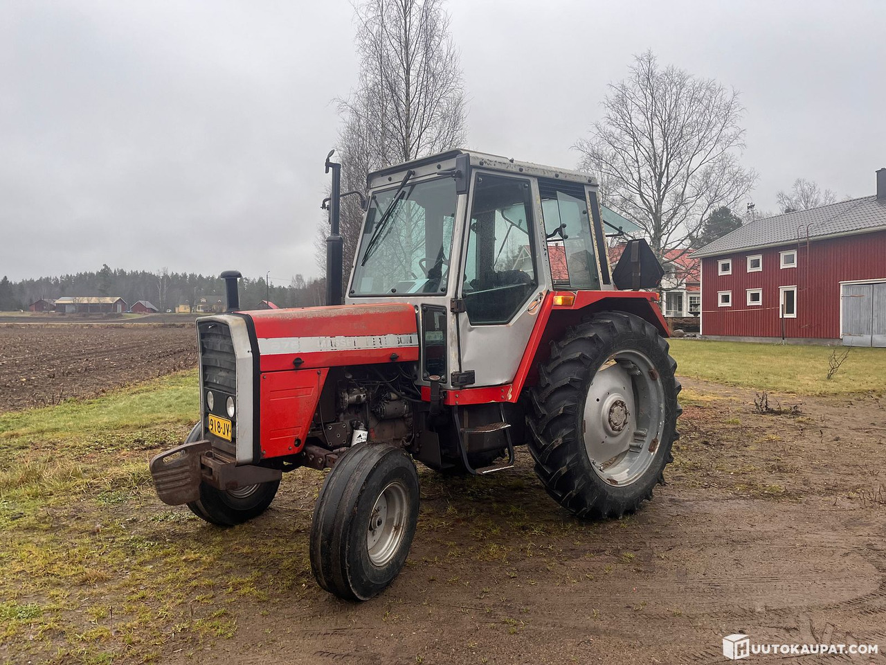 Massey Ferguson 675, tractor, 6,500 h, 1983, Hämeenlinna - Trattore: foto 1 Massey Ferguson 675, tractor, 6,500 h, 1983, Hämeenlinna - Trattore: foto 1