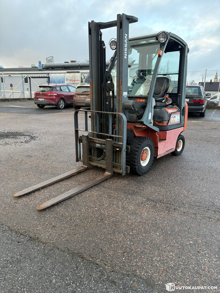 Nissan FD01A18Q, 2000 Forklift, Tampere - Carrello elevatore diesel: foto 1 Nissan FD01A18Q, 2000 Forklift, Tampere - Carrello elevatore diesel: foto 1