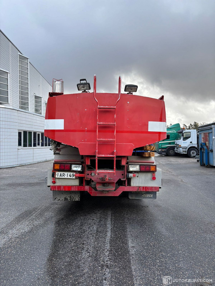 Sisu säiliöauto, 1983, Vantaa - Camion cisterna: foto 5 Sisu säiliöauto, 1983, Vantaa - Camion cisterna: foto 5