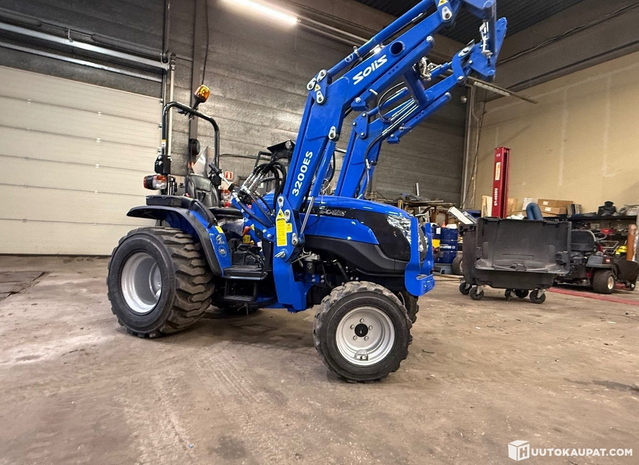 Solis 26 4WD 6+2 with front loader, 2023, 1.3 L, Diesel, 241 h, Helsinki - Trattore piccolo: foto 3 Solis 26 4WD 6+2 with front loader, 2023, 1.3 L, Diesel, 241 h, Helsinki - Trattore piccolo: foto 3