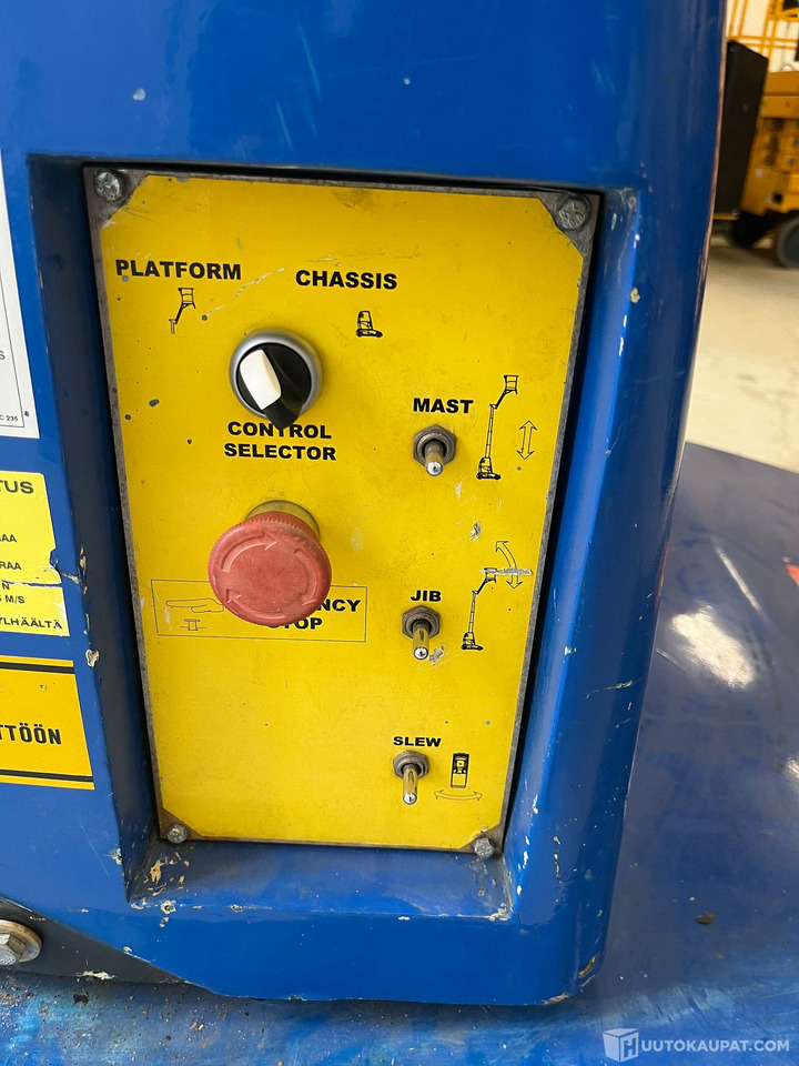 UpRight MB 26, 2002 Kuukulkija, Vantaa - Elevatore verticale: foto 5 UpRight MB 26, 2002 Kuukulkija, Vantaa - Elevatore verticale: foto 5