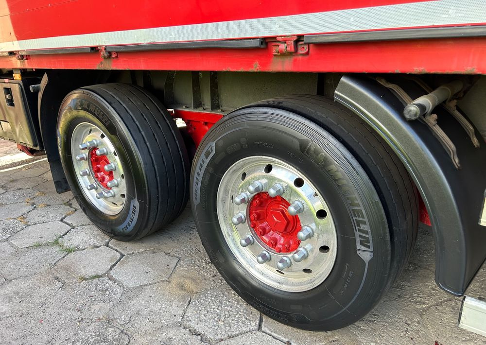 Schmitz Cargobull 7.7m OCYNK OSIE MERCEDES ALUFELGI KONTENER TANDEM NAPOJÓWKA OTWIERANY BOK DO NAPOJÓW STAN BDB - Altra macchina: foto 3 Schmitz Cargobull 7.7m OCYNK OSIE MERCEDES ALUFELGI KONTENER TANDEM NAPOJÓWKA OTWIERANY BOK DO NAPOJÓW STAN BDB - Altra macchina: foto 3