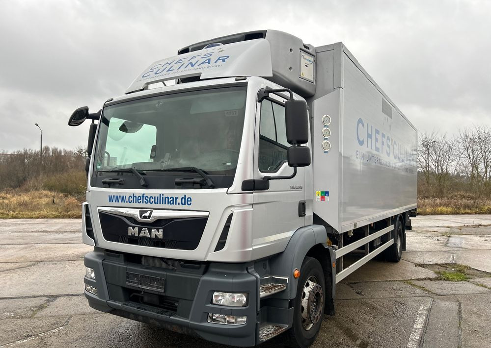 MAN TGM 18.290 2017 Supra 1250 mt z Niemiec / winda Klima webasto Michelin / OKAZJA Carrier TOP - Autocarro frigorifero: foto 1 MAN TGM 18.290 2017 Supra 1250 mt z Niemiec / winda Klima webasto Michelin / OKAZJA Carrier TOP - Autocarro frigorifero: foto 1