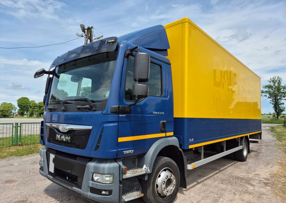 MAN TGM TGL 12.250 z Holandii KLIMA 7.2m AUTOMAT WINDA TOP CENA euro 6 nauka jazdy ESP ASR - Autocarro furgonato: foto 3 MAN TGM TGL 12.250 z Holandii KLIMA 7.2m AUTOMAT WINDA TOP CENA euro 6 nauka jazdy ESP ASR - Autocarro furgonato: foto 3