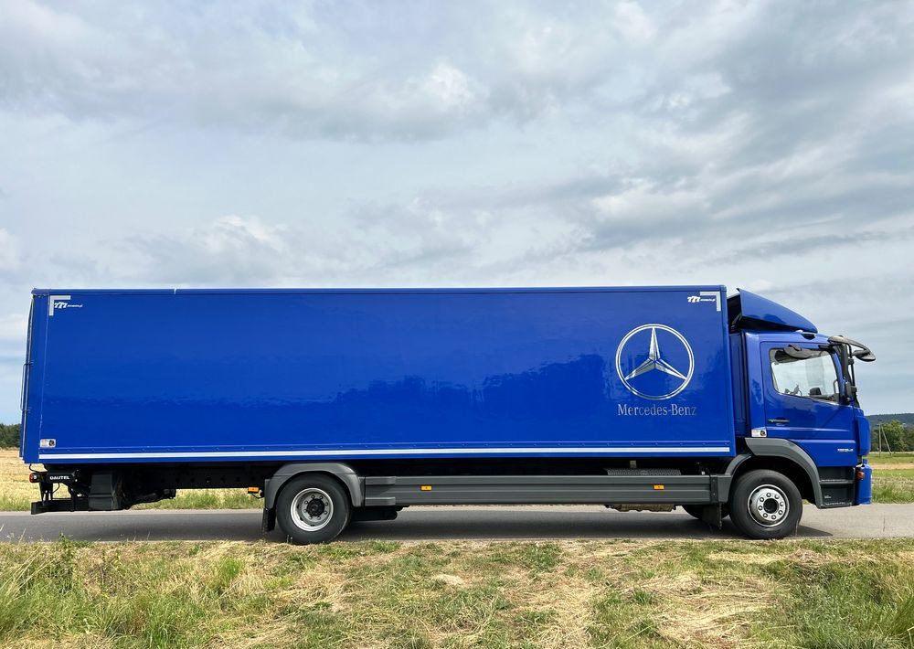 Mercedes-Benz Atego 1524 Z Niemiec 8.65m TOP 2018 Przód i tył na poduszkach 15t DMC / TOP STAN - Autocarro furgonato: foto 5 Mercedes-Benz Atego 1524 Z Niemiec 8.65m TOP 2018 Przód i tył na poduszkach 15t DMC / TOP STAN - Autocarro furgonato: foto 5