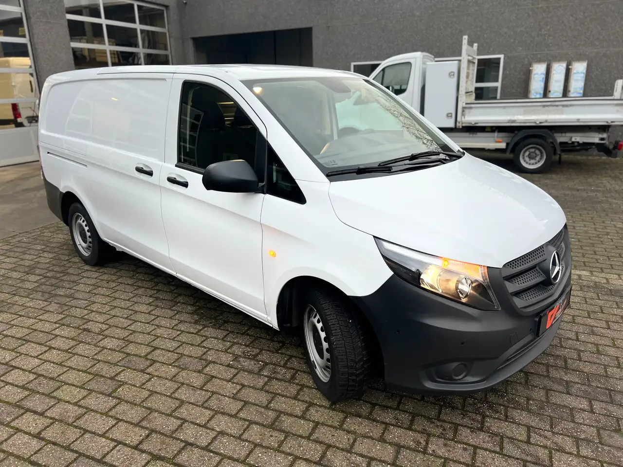 Mercedes-Benz Vito 114 PERFECT TOOL A2/L2 (28.900ex.) Camera|AUDIO40 - Furgone chiuso: foto 3 Mercedes-Benz Vito 114 PERFECT TOOL A2/L2 (28.900ex.) Camera|AUDIO40 - Furgone chiuso: foto 3