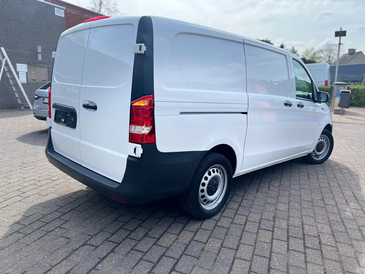 Mercedes-Benz Vito eVito 41kWh A2 (12.750€ex) PTS | Carplay | Came - Furgone chiuso: foto 4 Mercedes-Benz Vito eVito 41kWh A2 (12.750€ex) PTS | Carplay | Came - Furgone chiuso: foto 4