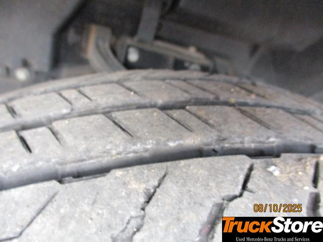 FUSO Canter 3C15 - Furgone box: foto 5 FUSO Canter 3C15 - Furgone box: foto 5