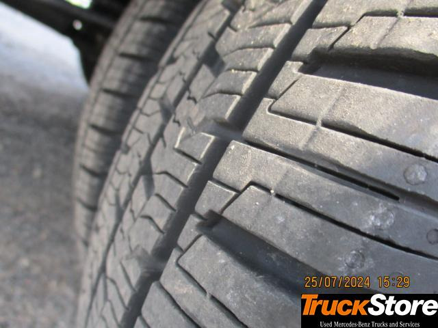 FUSO Canter 3C15 - Furgone box: foto 5 FUSO Canter 3C15 - Furgone box: foto 5