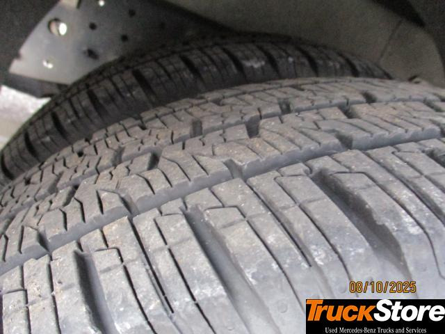 FUSO Canter 3C15 - Furgone box: foto 4 FUSO Canter 3C15 - Furgone box: foto 4