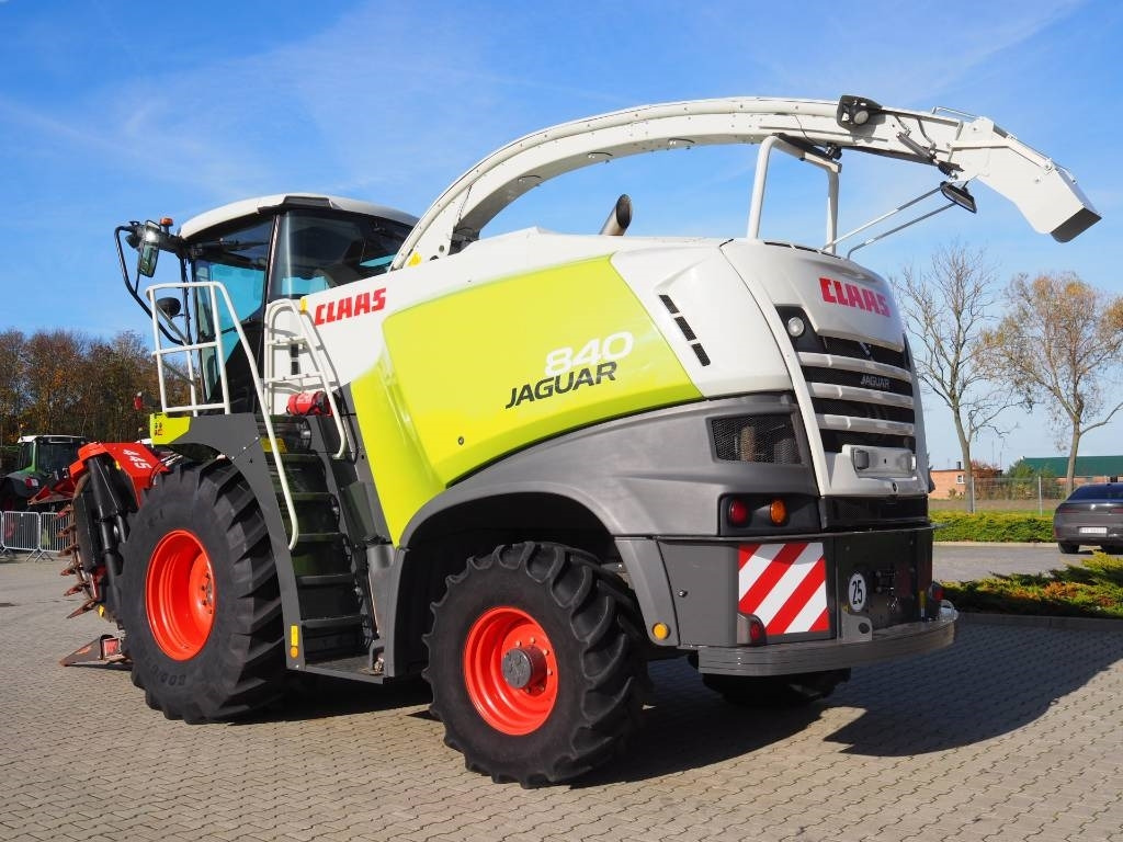 Claas Jaguar 840 4x4 + Kemper 445 - Trincia: foto 2 Claas Jaguar 840 4x4 + Kemper 445 - Trincia: foto 2