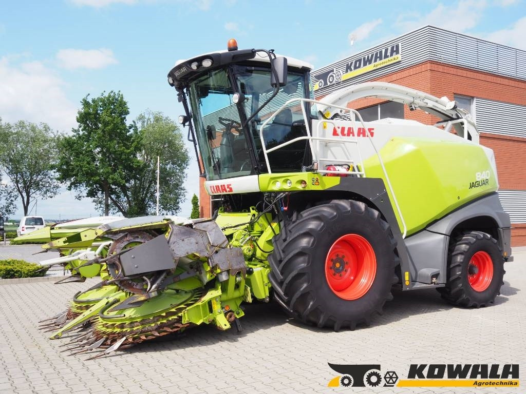 Claas Jaguar 840 + Orbis 450 - Trincia: foto 1 Claas Jaguar 840 + Orbis 450 - Trincia: foto 1