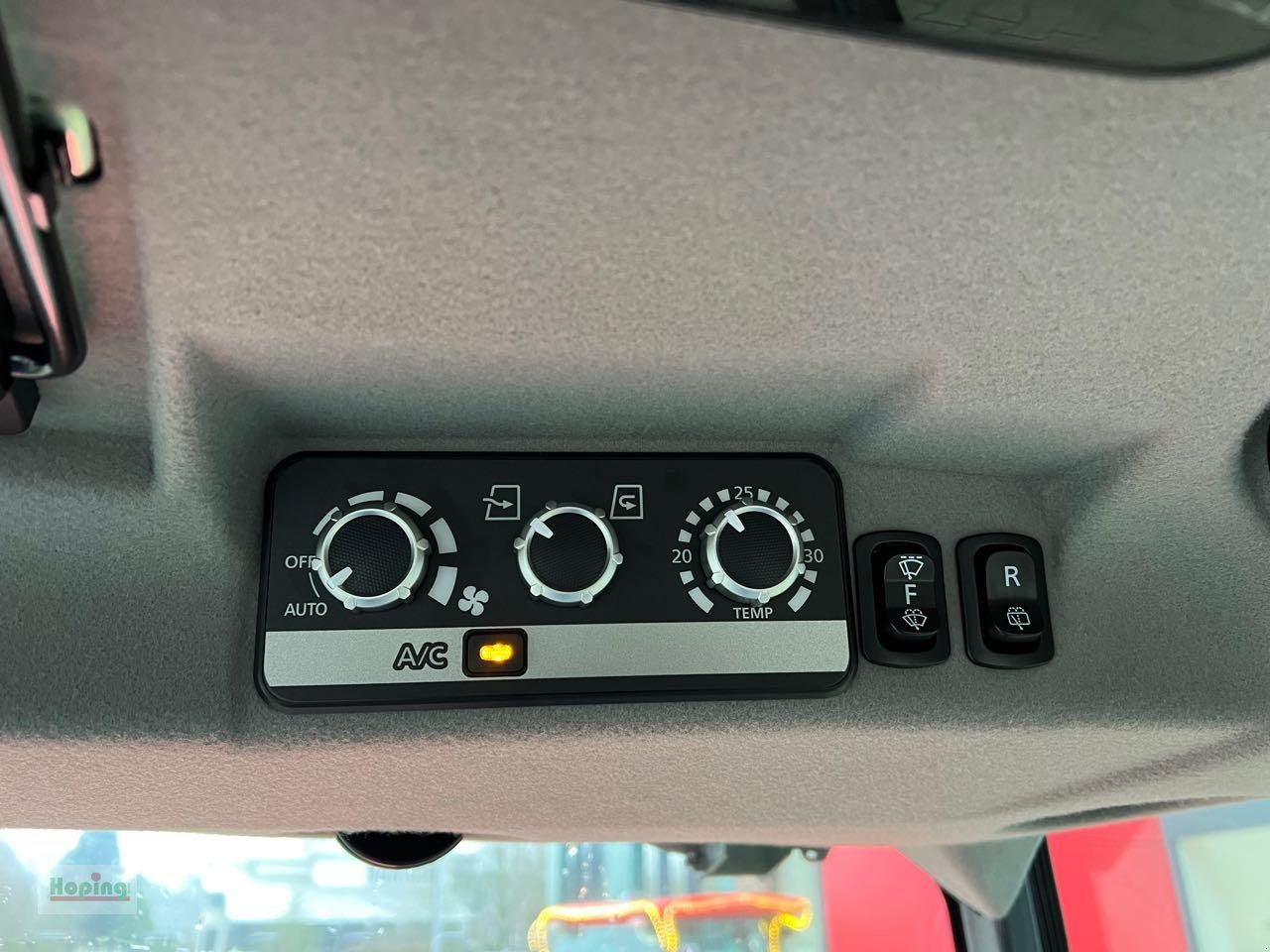 Trattore comunale nuovo Kubota L2-552 DHC: foto 13