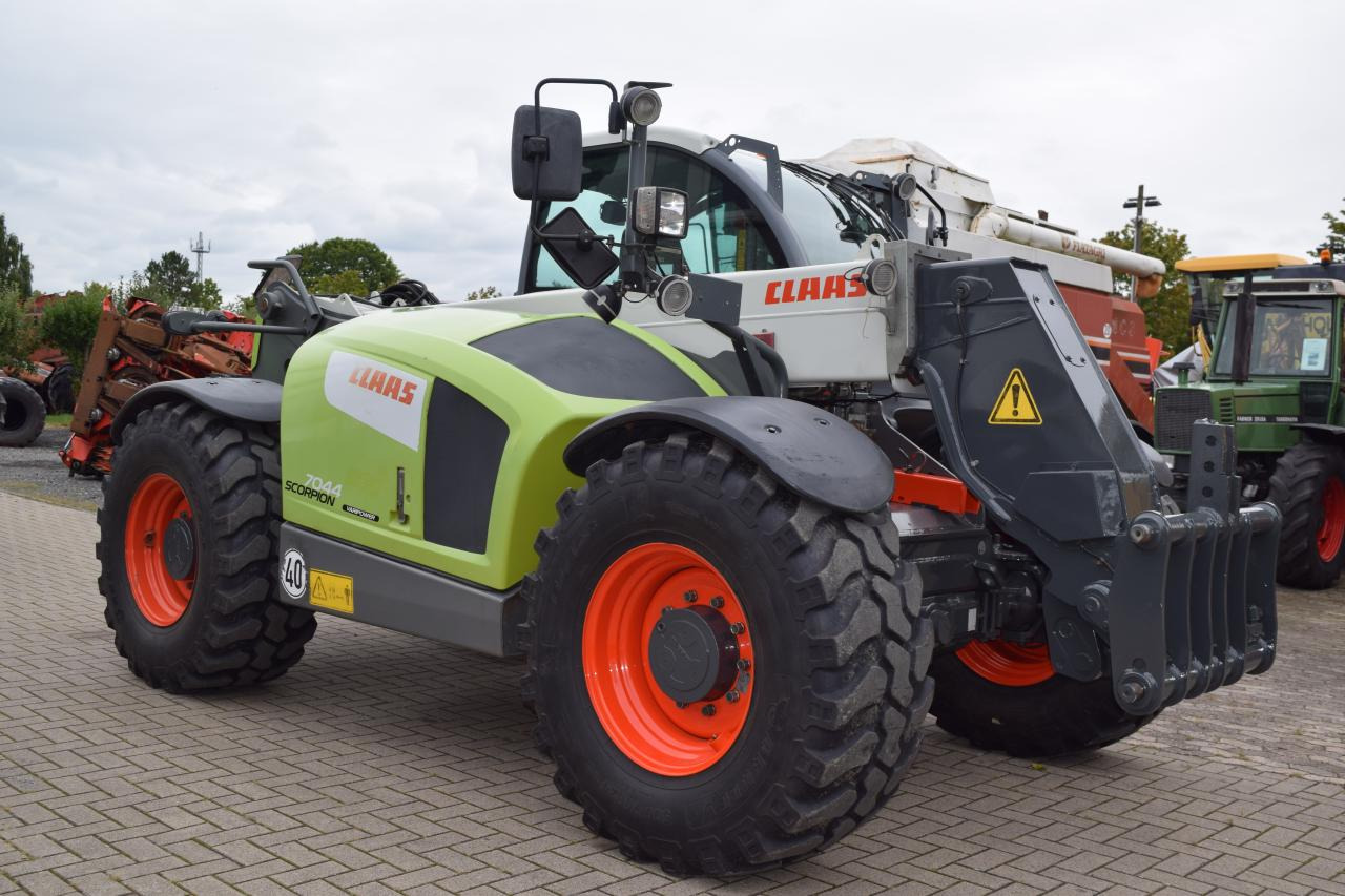 CLAAS SCORPION 7044 - Sollevatore telescopico: foto 1 CLAAS SCORPION 7044 - Sollevatore telescopico: foto 1