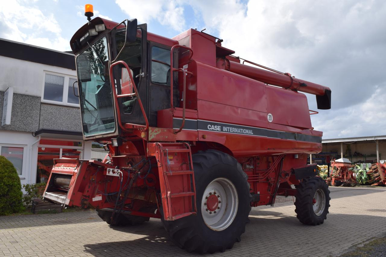 Case-IH 1680 Axial - Mietitrebbia: foto 1 Case-IH 1680 Axial - Mietitrebbia: foto 1