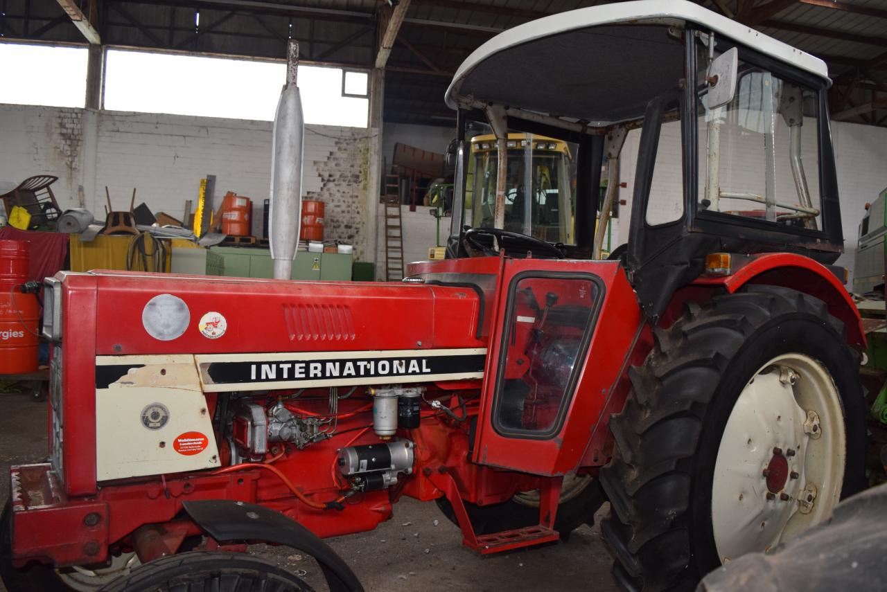 Case-IH 733 - Trattore: foto 3 Case-IH 733 - Trattore: foto 3
