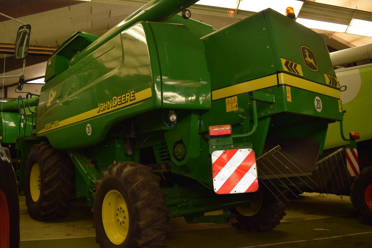 John Deere 9780 i CTS HM - Mietitrebbia: foto 4 John Deere 9780 i CTS HM - Mietitrebbia: foto 4