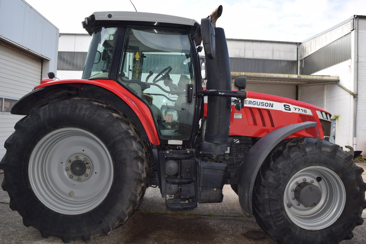 Massey Ferguson MF 7718 S Dyna 6 - Trattore: foto 4 Massey Ferguson MF 7718 S Dyna 6 - Trattore: foto 4