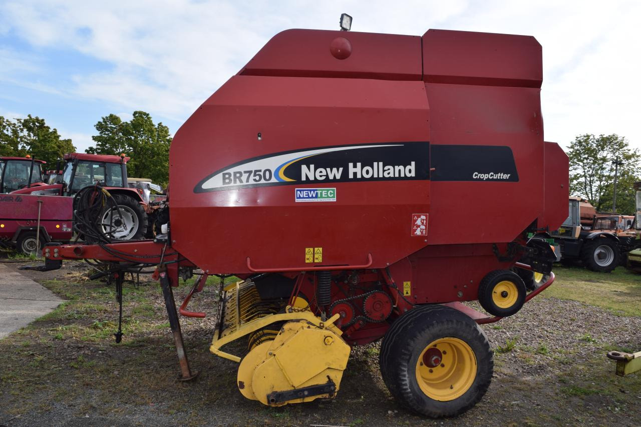 New Holland BR 750 CropCutter - Rotopressa: foto 4 New Holland BR 750 CropCutter - Rotopressa: foto 4