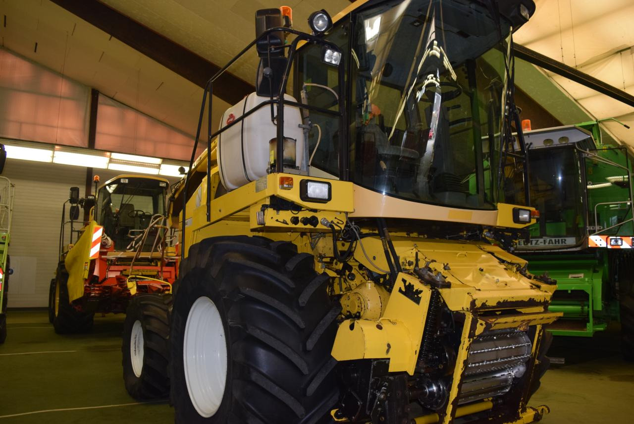 New Holland FX 40 - Trincia: foto 1 New Holland FX 40 - Trincia: foto 1