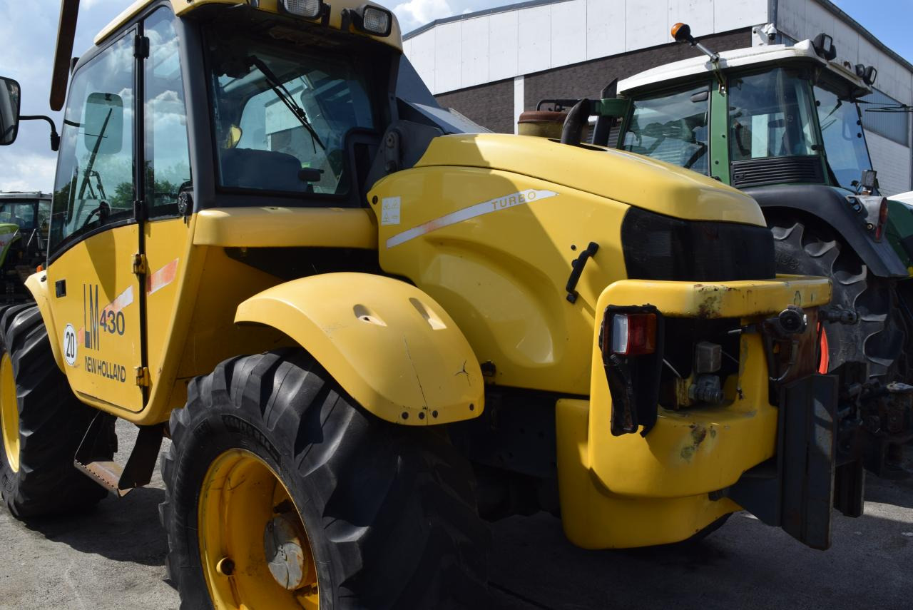 New Holland LM 430 - Sollevatore telescopico: foto 4 New Holland LM 430 - Sollevatore telescopico: foto 4