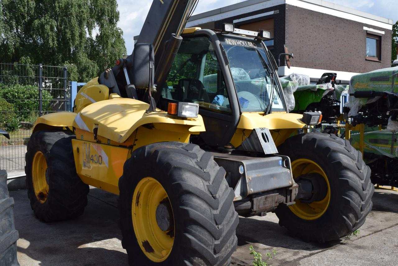 New Holland LM 430 - Sollevatore telescopico: foto 1 New Holland LM 430 - Sollevatore telescopico: foto 1
