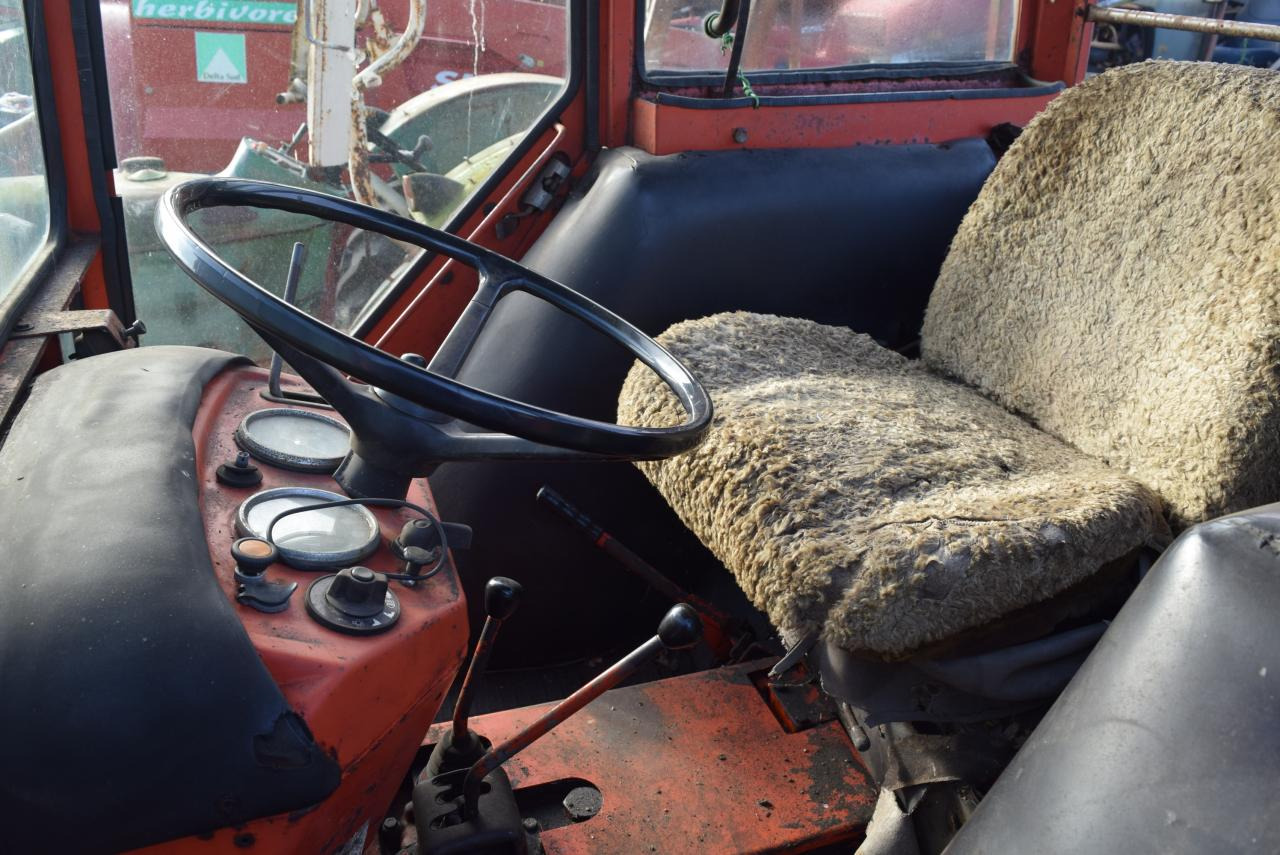 Renault 651 - Trattore: foto 4 Renault 651 - Trattore: foto 4