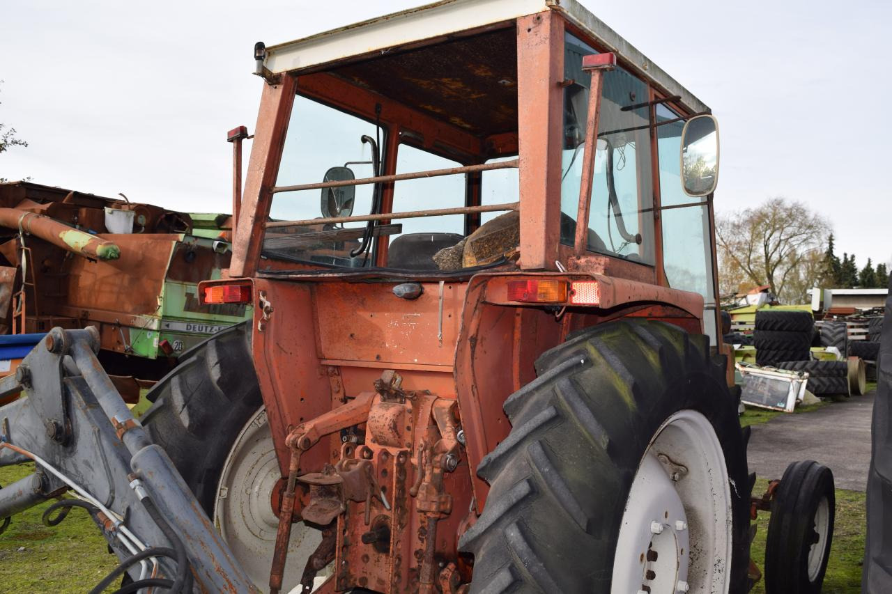 Renault 651 - Trattore: foto 5 Renault 651 - Trattore: foto 5