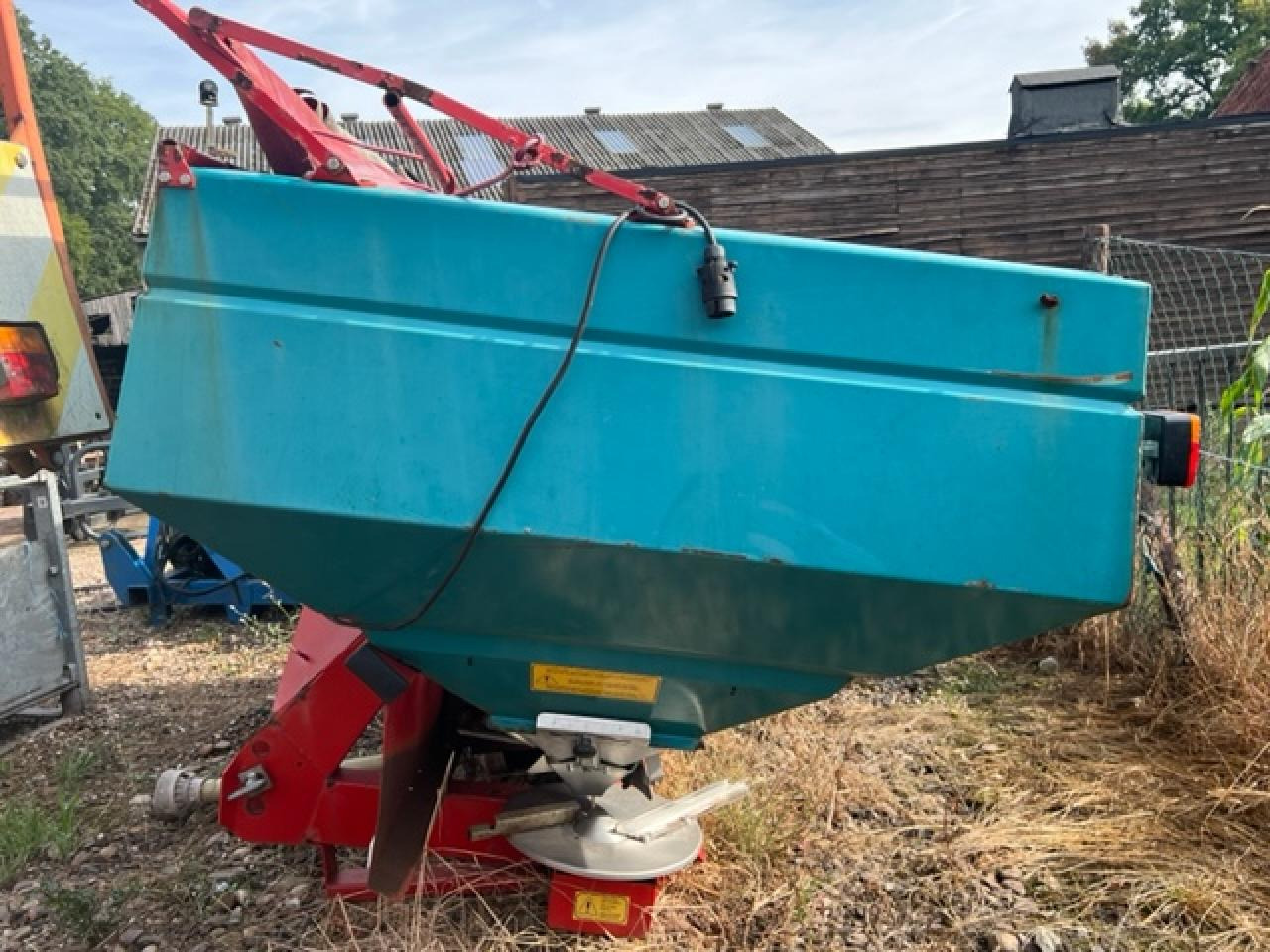 Sulky Burel DPX 2004 - Spandiconcime: foto 2 Sulky Burel DPX 2004 - Spandiconcime: foto 2