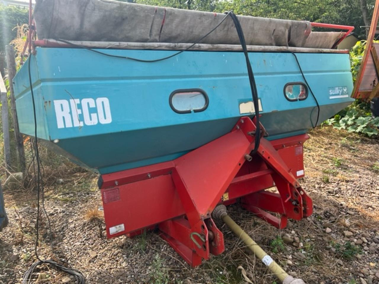 Sulky Burel DPX 2004 - Spandiconcime: foto 4 Sulky Burel DPX 2004 - Spandiconcime: foto 4