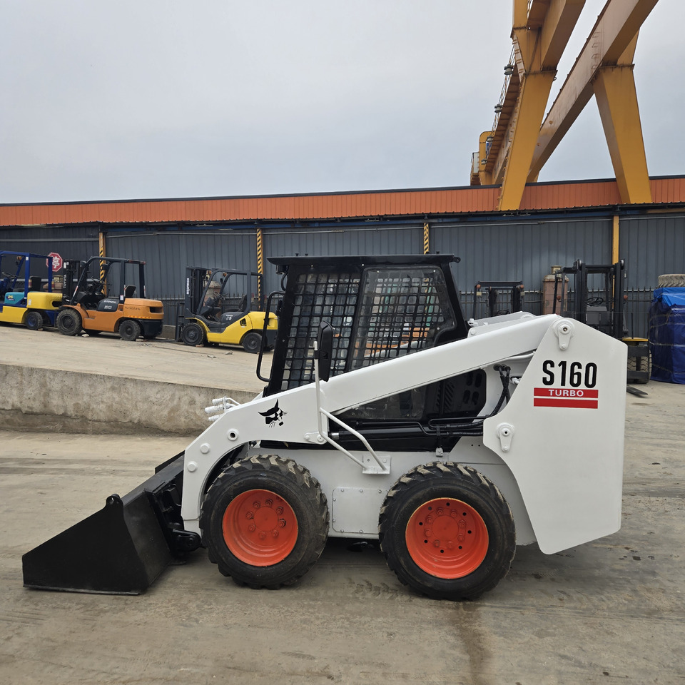 BOBCAT S160 - Minipala: foto 2 BOBCAT S160 - Minipala: foto 2