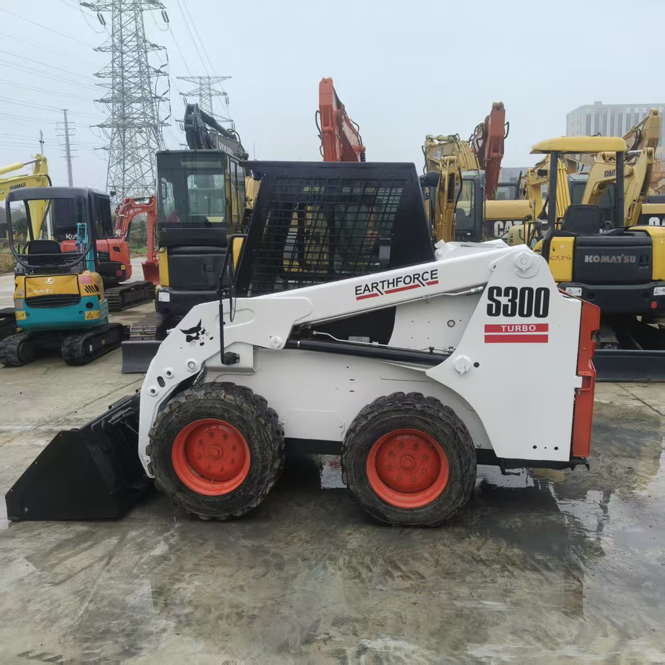 Bobcat S300 - Minipala: foto 1 Bobcat S300 - Minipala: foto 1