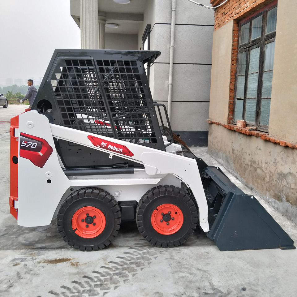 Bobcat S70 - Minipala: foto 1 Bobcat S70 - Minipala: foto 1