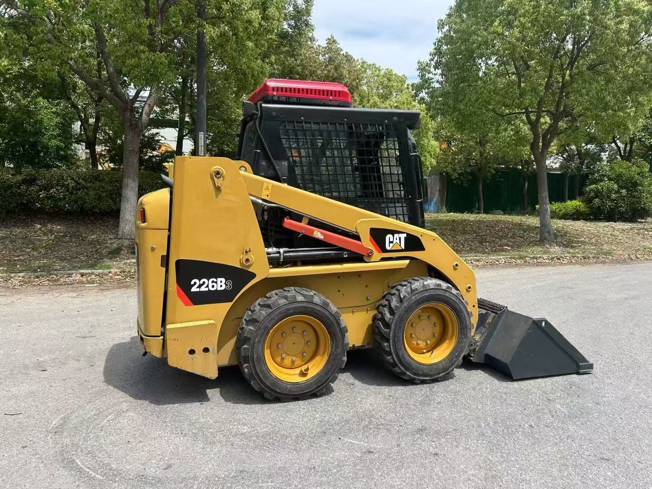 CAT 226B3 - Minipala: foto 1 CAT 226B3 - Minipala: foto 1