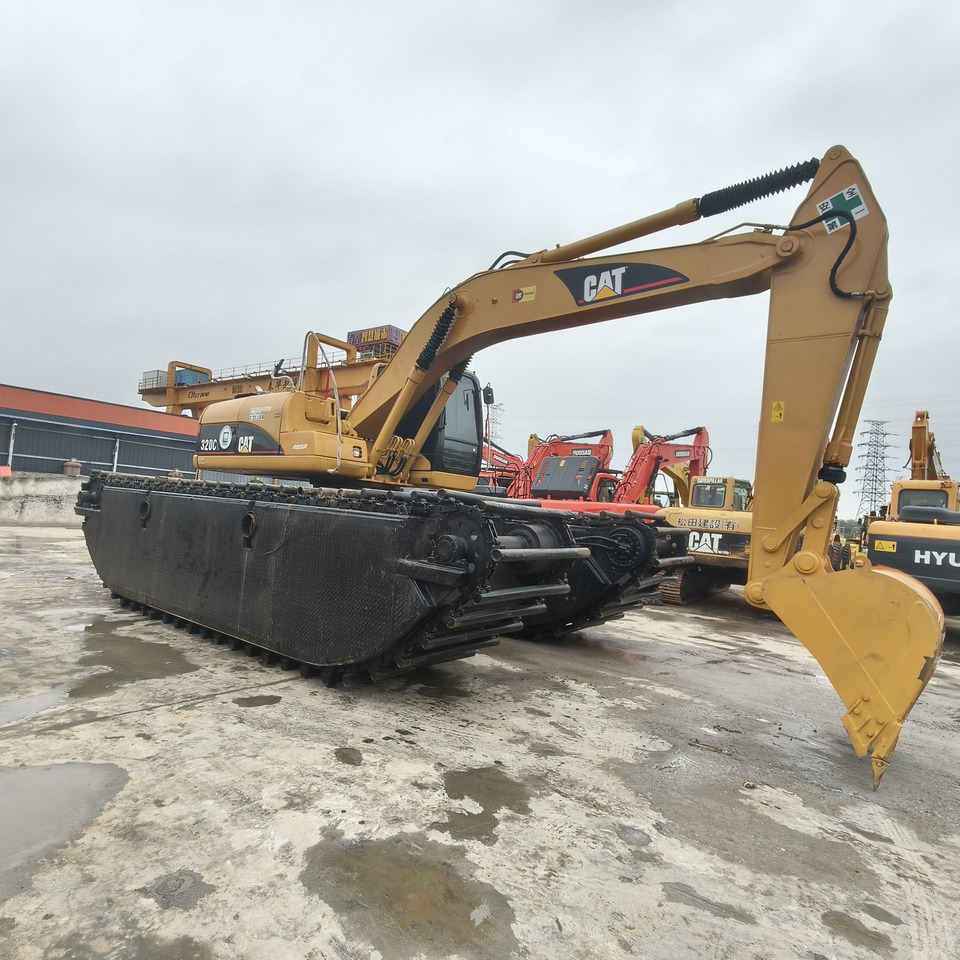 CAT 320C - Escavatore anfibio: foto 2 CAT 320C - Escavatore anfibio: foto 2