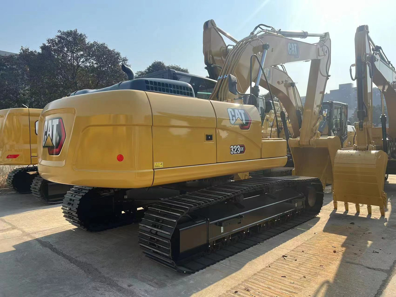CAT 323GX - Escavatore cingolato: foto 1 CAT 323GX - Escavatore cingolato: foto 1