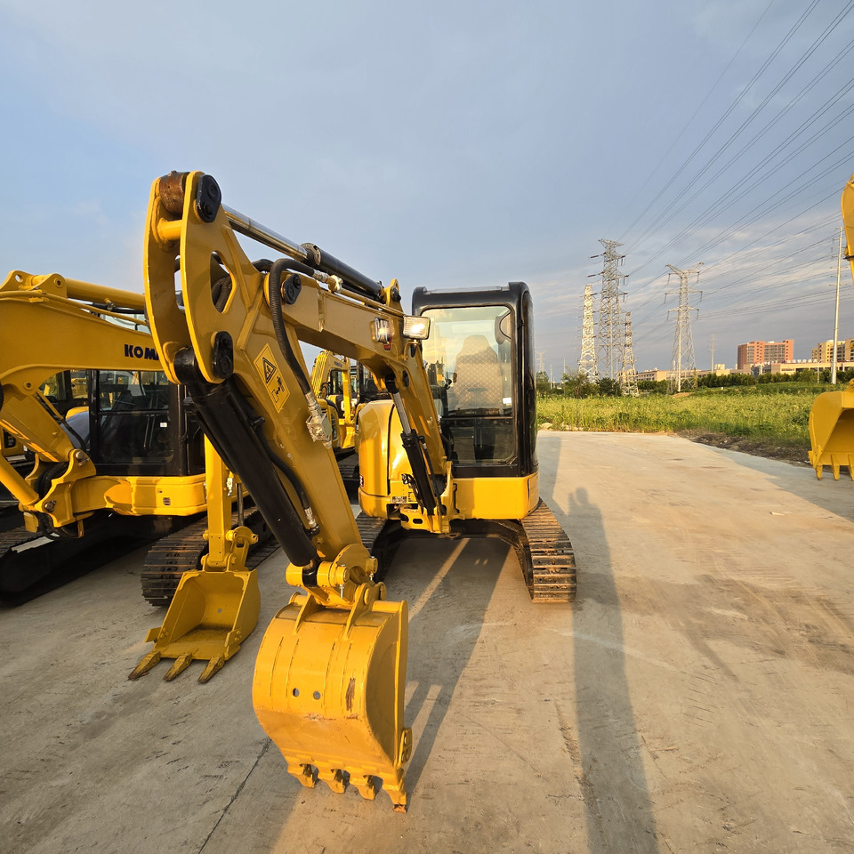 CATERPILLAR 303.5E2 - Miniescavatore: foto 3 CATERPILLAR 303.5E2 - Miniescavatore: foto 3