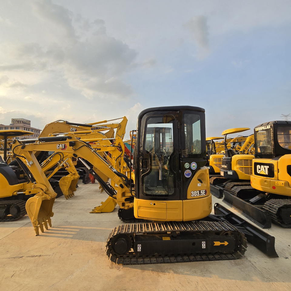 CATERPILLAR 303.5E2 - Miniescavatore: foto 1 CATERPILLAR 303.5E2 - Miniescavatore: foto 1
