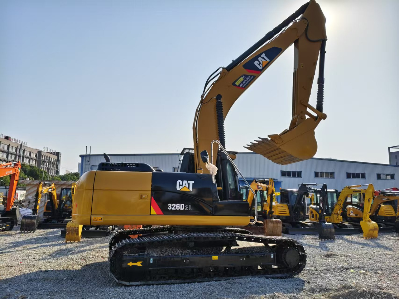 CATERPILLAR 326D2L - Escavatori per demolizione: foto 1 CATERPILLAR 326D2L - Escavatori per demolizione: foto 1