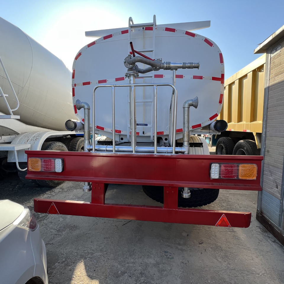 Leasing di SHACMAN F3000 Water Truck SHACMAN F3000 Water Truck: foto 8 Leasing di SHACMAN F3000 Water Truck SHACMAN F3000 Water Truck: foto 8