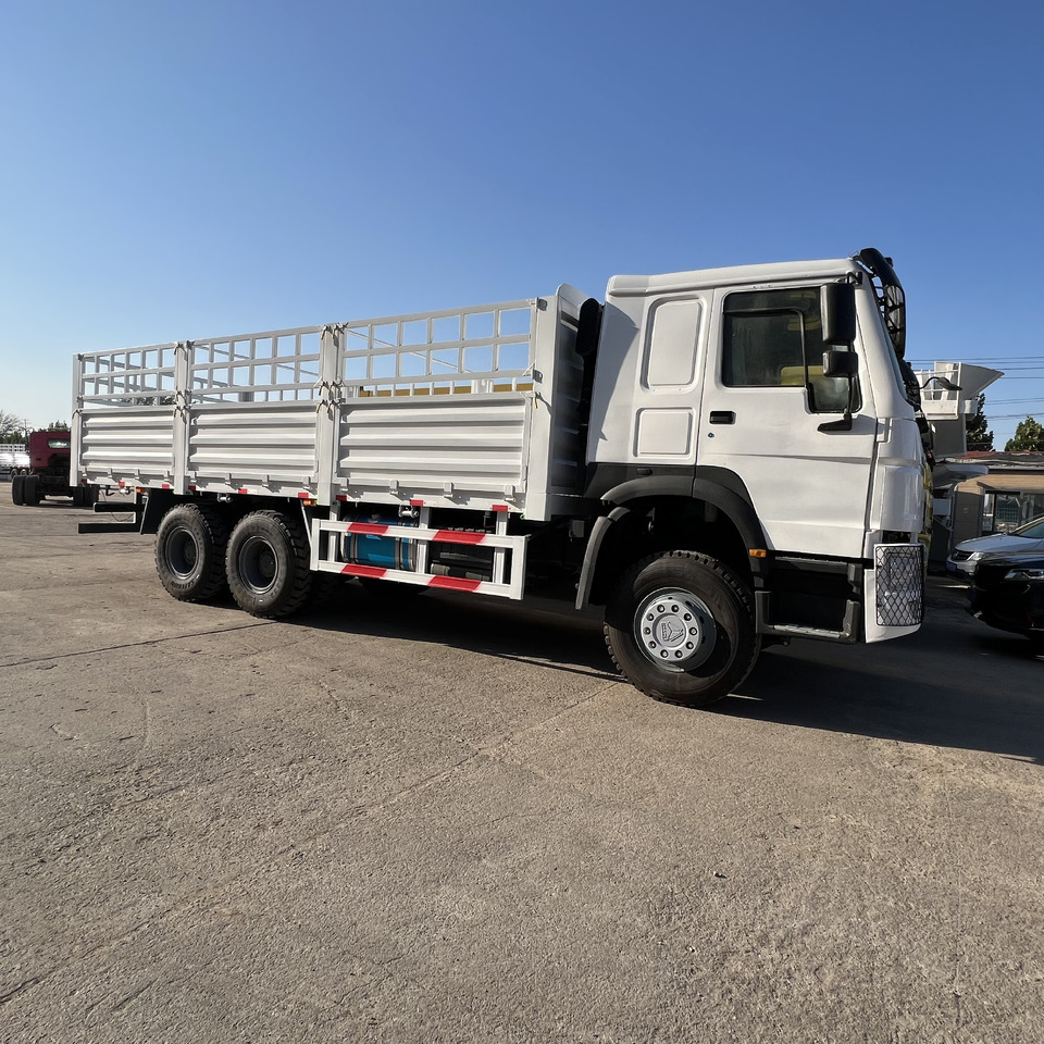 SINOTRUK HOWO - Camion: foto 1 SINOTRUK HOWO - Camion: foto 1