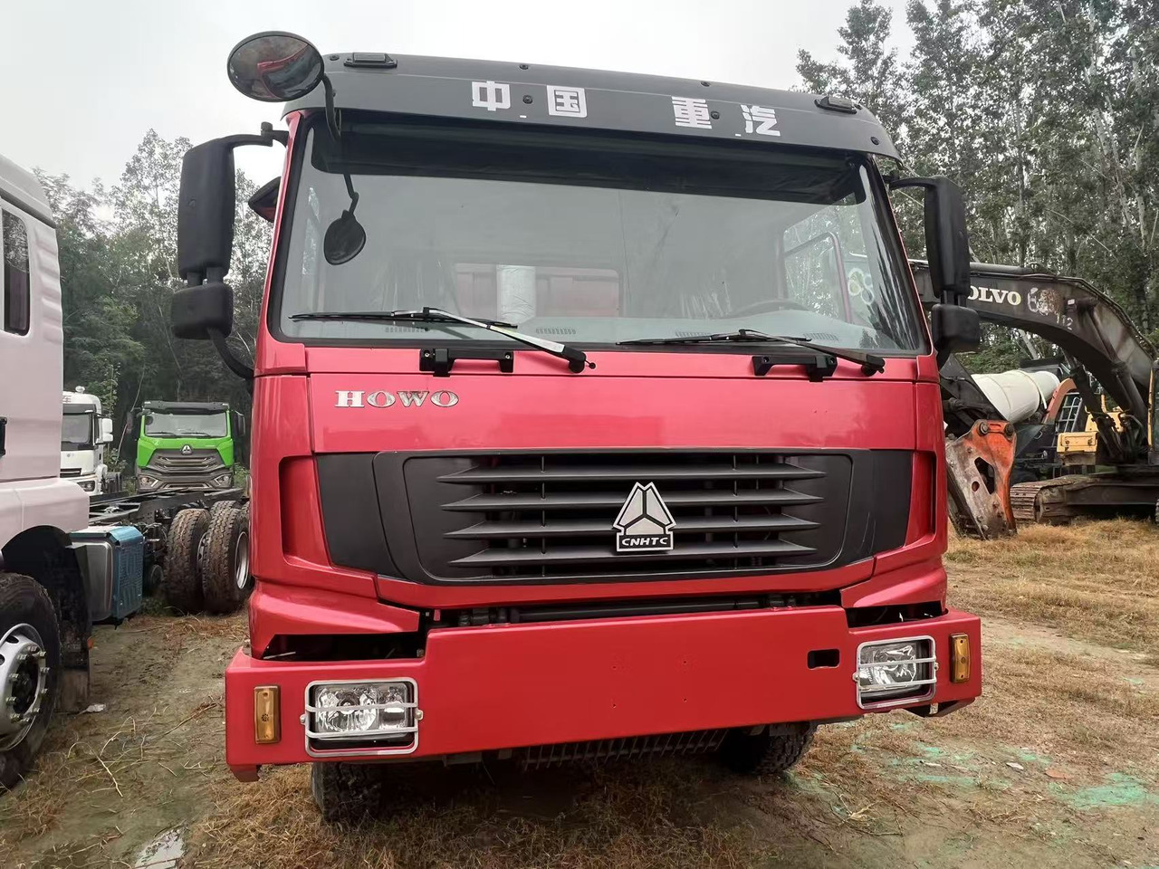 SINOTRUK HOWO - Camion: foto 1 SINOTRUK HOWO - Camion: foto 1