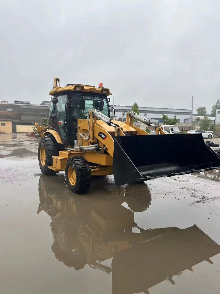 Caterpillar 420F - Terna: foto 4 Caterpillar 420F - Terna: foto 4