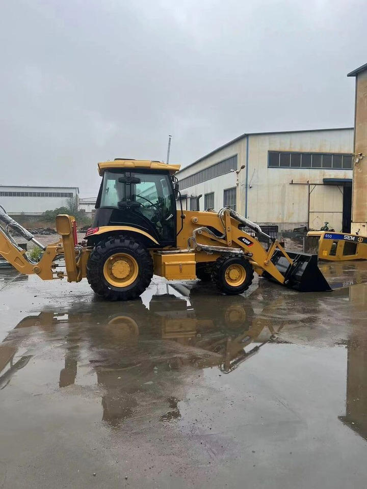 Caterpillar 420F - Terna: foto 3 Caterpillar 420F - Terna: foto 3
